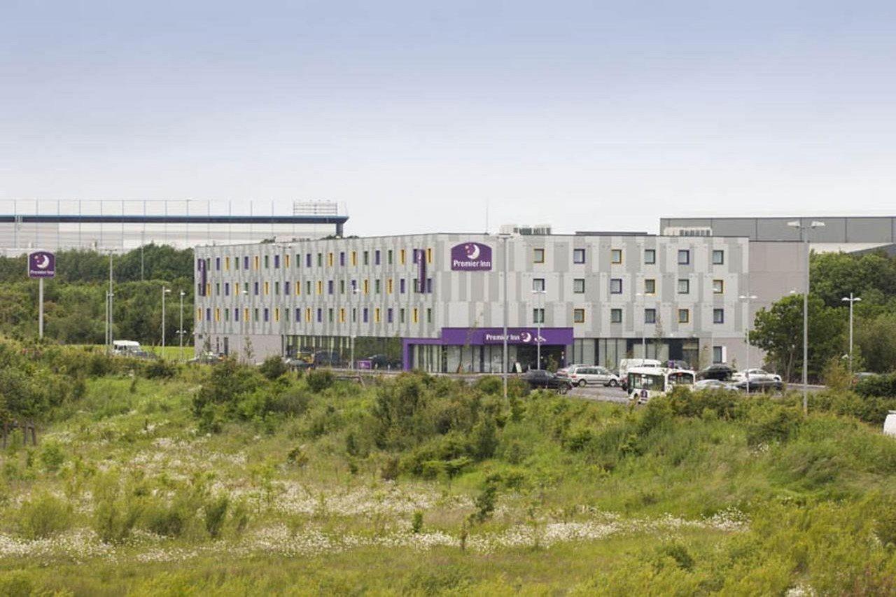 Premier Inn London Stansted Airport Stansted Mountfitchet Exterior photo